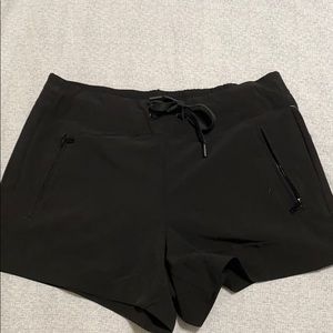 NEW! 90 degree by reflex shorts